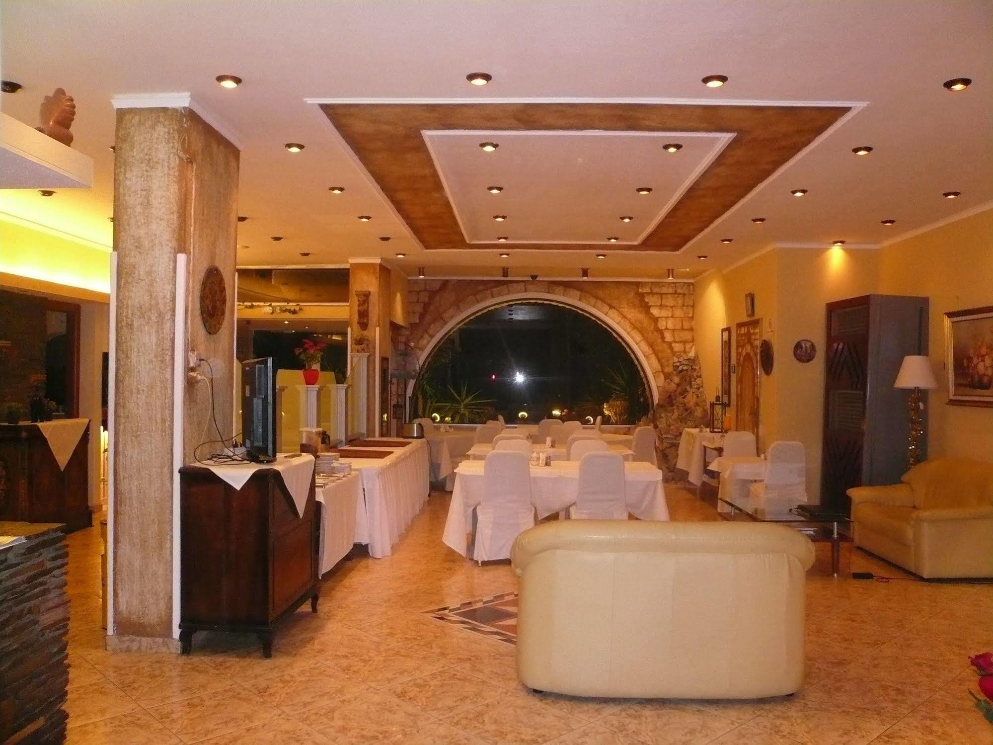 Galini Palace 3*