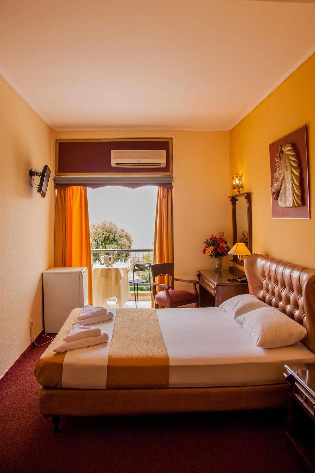 Galini Palace 3* Atina