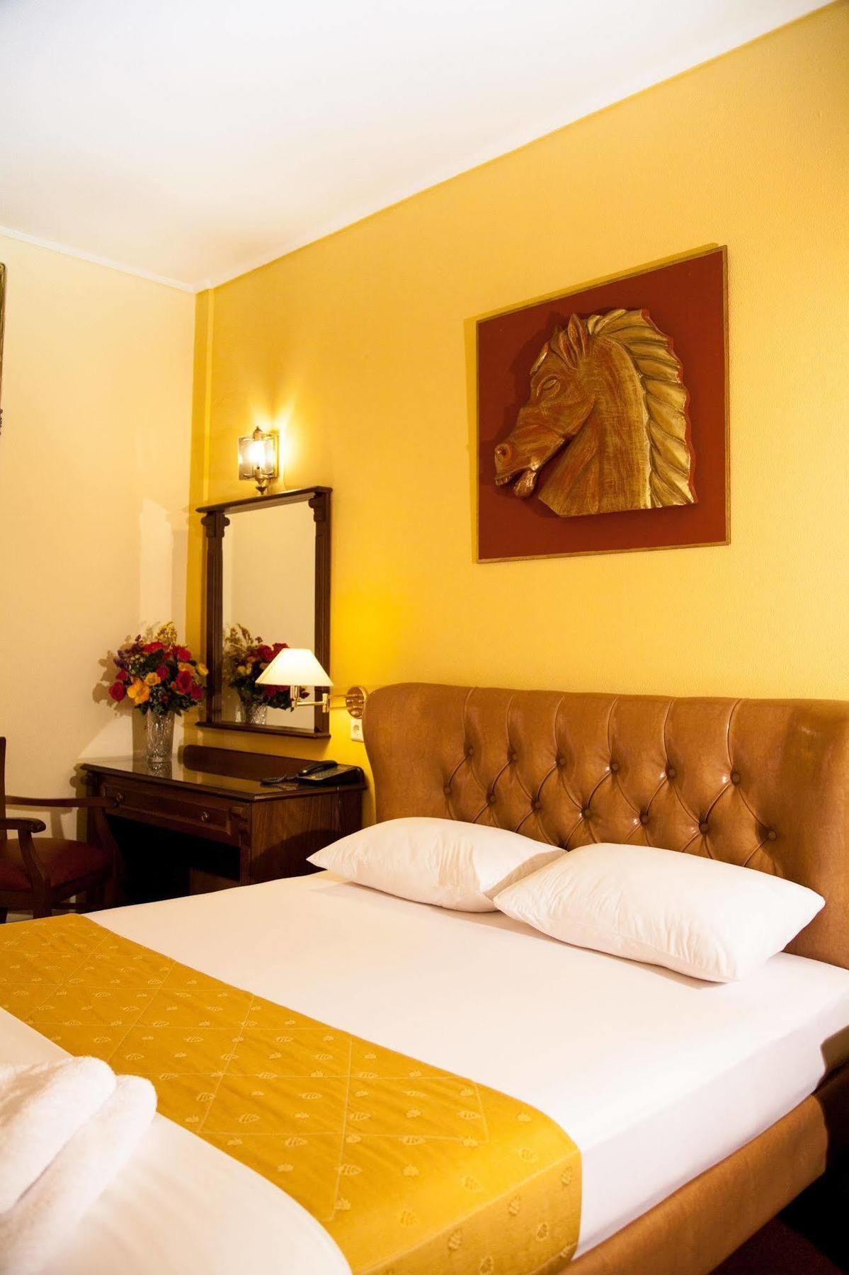 Galini Palace Hotel Atenas