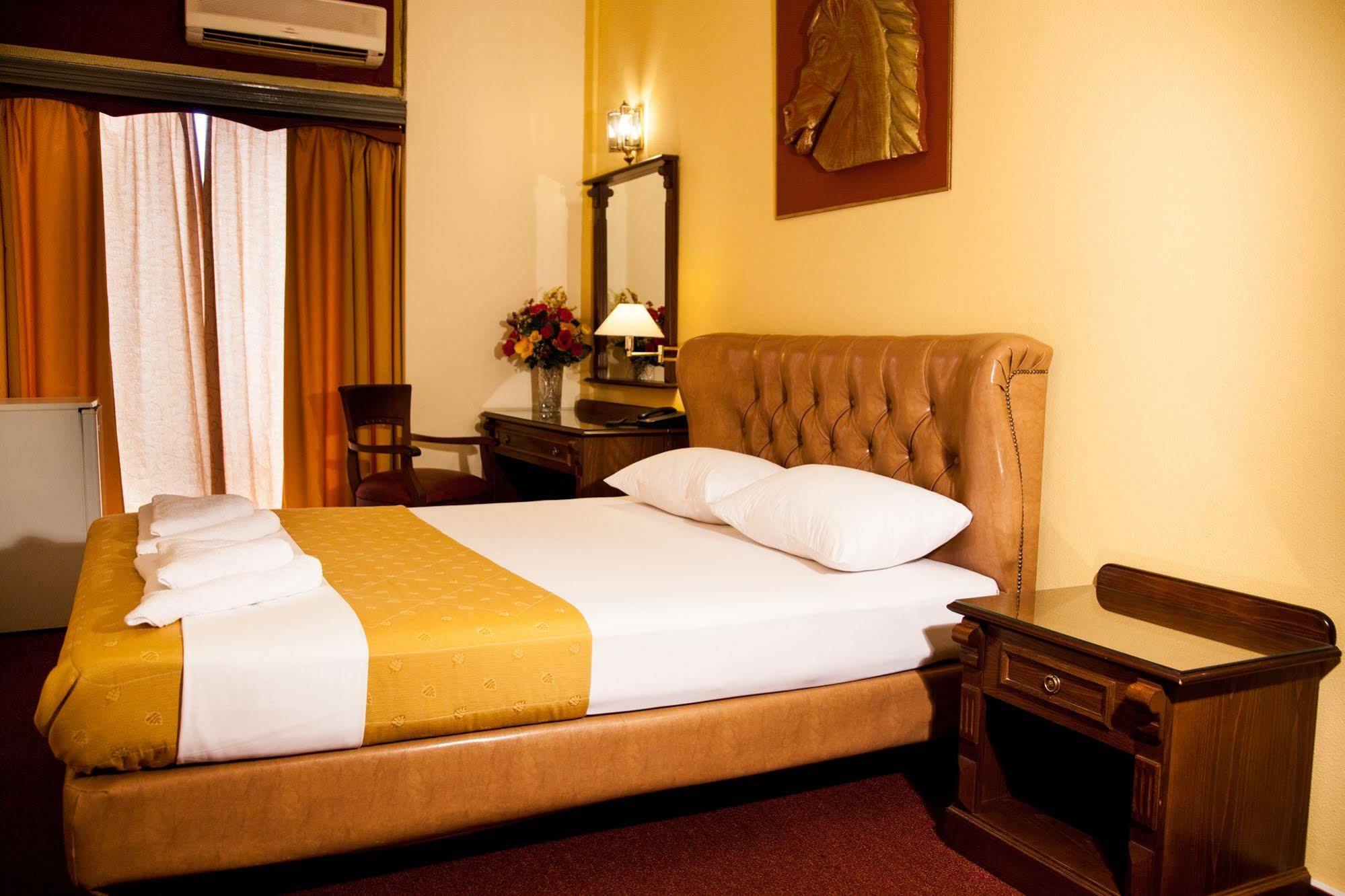 Galini Palace 3* Atenas