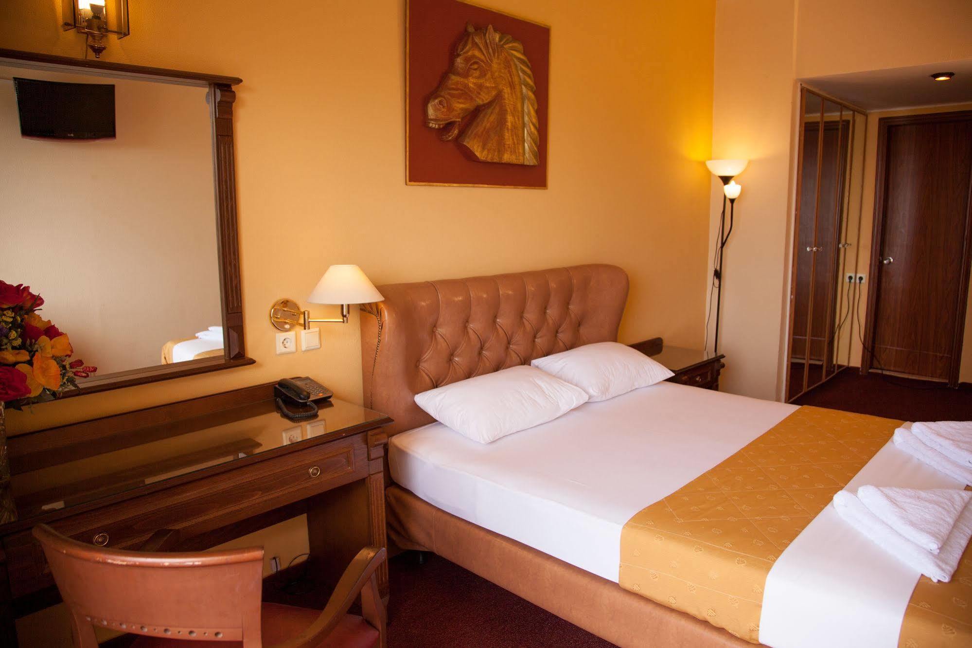 Galini Palace Atene